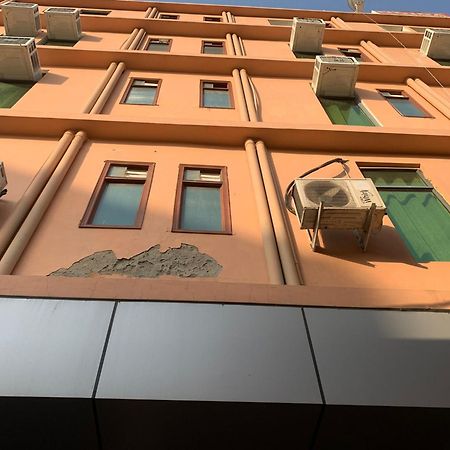 Hotel Noida Continental Bagian luar foto