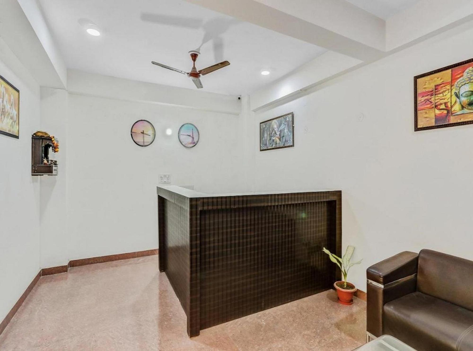 Hotel Noida Continental Bagian luar foto