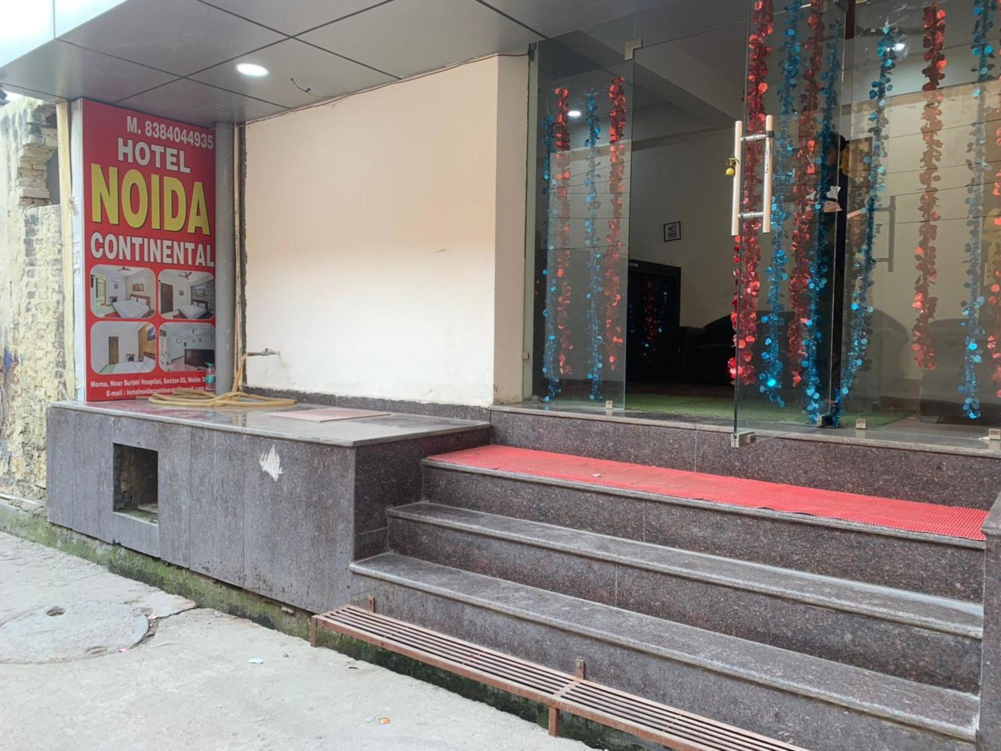 Hotel Noida Continental Bagian luar foto